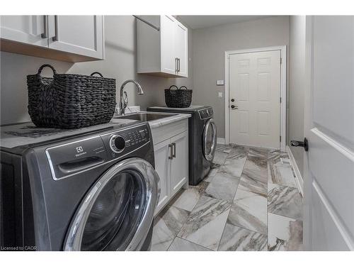 270 Farr Street, Pelham, ON - Indoor Photo Showing Laundry Room