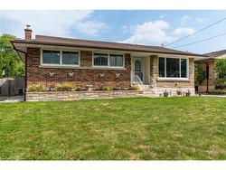 7 Kenwood Crescent  Hamilton, ON L8T 1W3