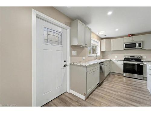 16595 Willy Allan Road S, Lunenburg, ON - Indoor Photo Showing Kitchen