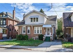 103 Leinster Avenue S Hamilton, ON L8M 3A4