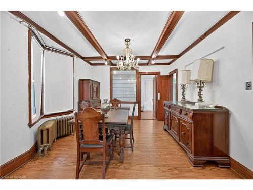 103 Leinster Avenue S, Hamilton, ON - Indoor Photo Showing Dining Room