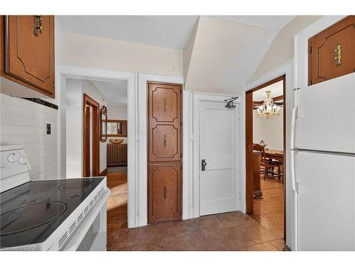 103 Leinster Avenue S, Hamilton, ON - Indoor