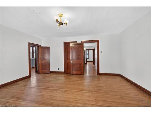 103 Leinster Avenue S, Hamilton, ON - Indoor Photo Showing Other Room