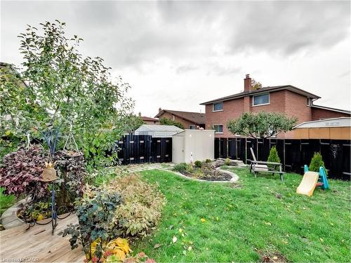 18 Pavarotti Court, Hamilton, ON - Outdoor