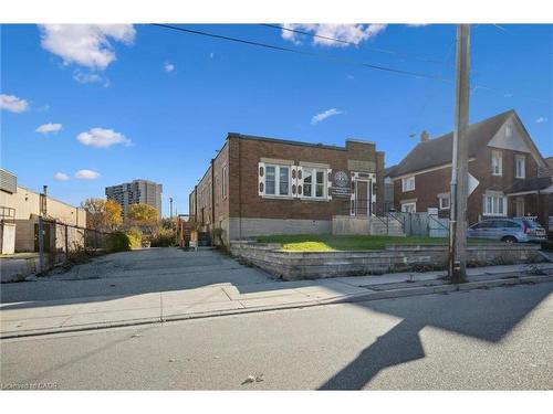 325 Breithaupt Street, Kitchener, ON 