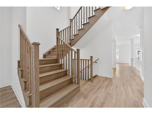 47 Bloomfield Crescent, Cambridge, ON - Indoor Photo Showing Other Room