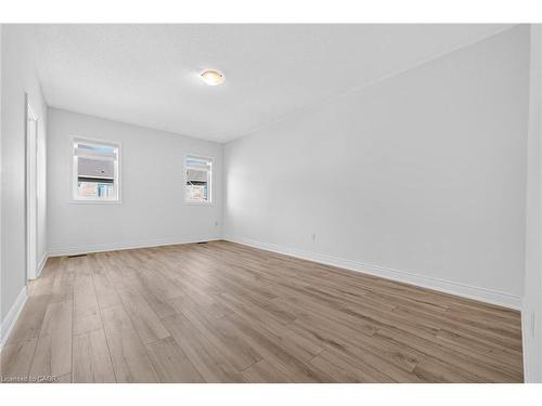 47 Bloomfield Crescent, Cambridge, ON - Indoor Photo Showing Other Room