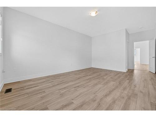 47 Bloomfield Crescent, Cambridge, ON - Indoor Photo Showing Other Room