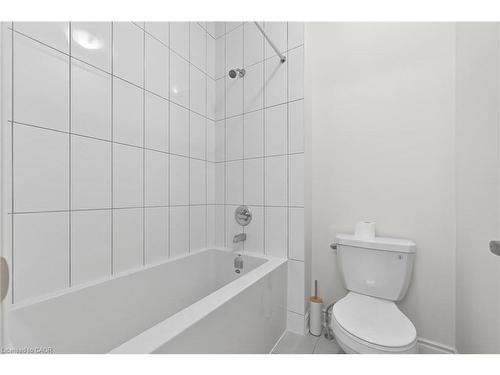 47 Bloomfield Crescent, Cambridge, ON - Indoor Photo Showing Bathroom
