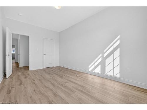 47 Bloomfield Crescent, Cambridge, ON - Indoor Photo Showing Other Room