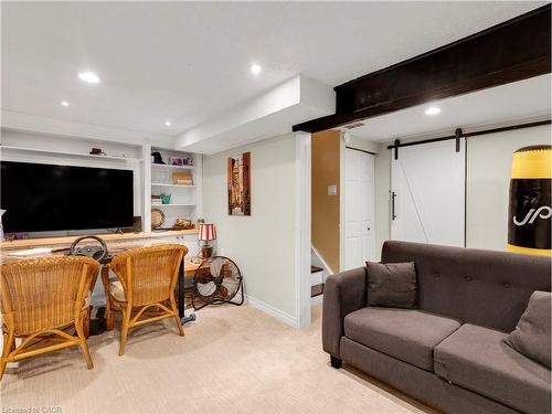 40 Yeoville Court, Hamilton, ON - Indoor