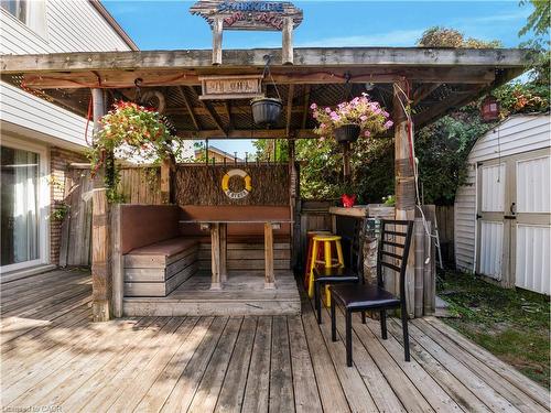 40 Yeoville Court, Hamilton, ON - Outdoor With Deck Patio Veranda With Exterior