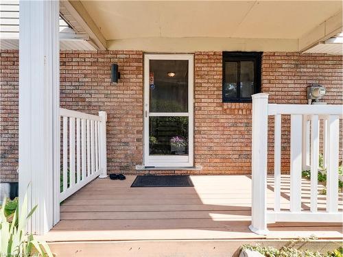 40 Yeoville Court, Hamilton, ON - Outdoor With Exterior