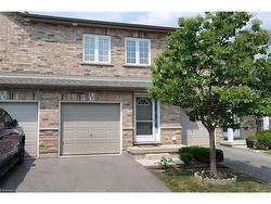 25-1771 Upper Wentworth Street  Hamilton, ON L9B 2Y2