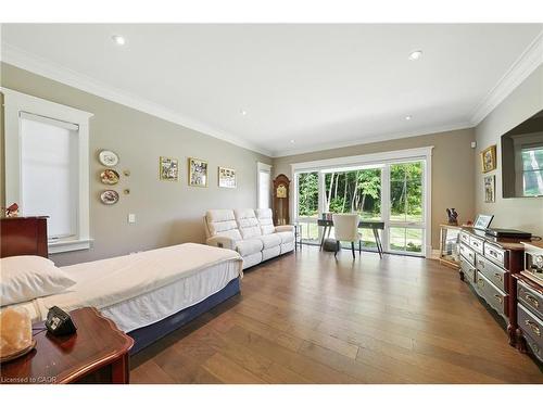 597 Old York Road, Burlington, ON - Indoor