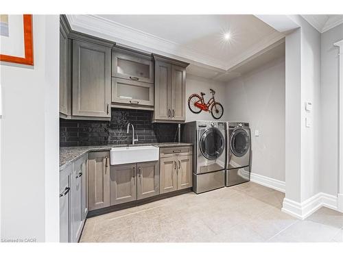 597 Old York Road, Burlington, ON - Indoor Photo Showing Laundry Room