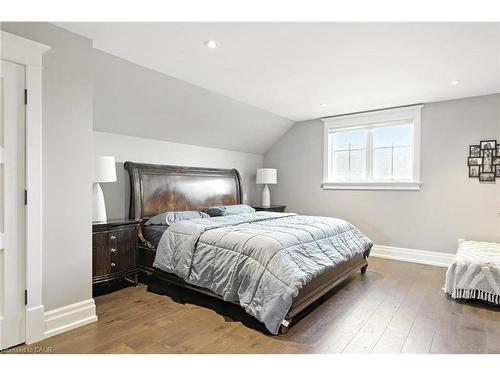 597 Old York Road, Burlington, ON - Indoor Photo Showing Bedroom