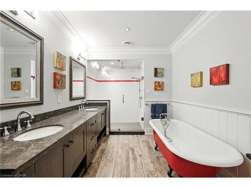 597 Old York Road, Burlington, ON - Indoor Photo Showing Bathroom