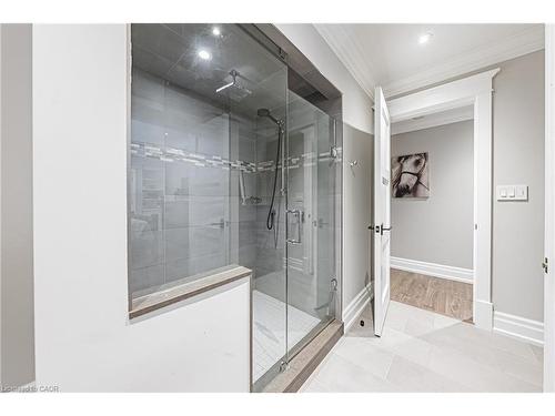 597 Old York Road, Burlington, ON - Indoor Photo Showing Bathroom