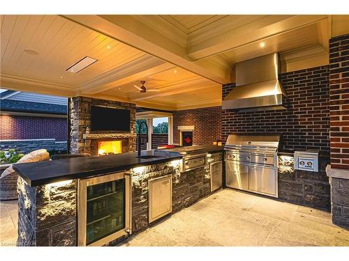 597 Old York Road, Burlington, ON - Indoor Photo Showing Kitchen