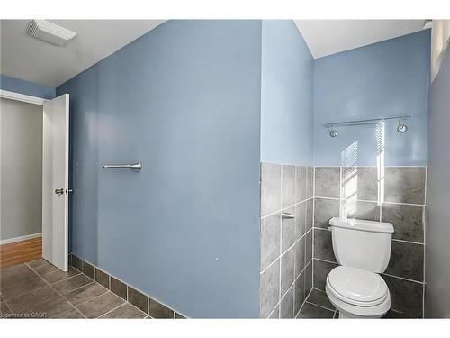 360 Culpepper Place, Waterloo, ON - Indoor Photo Showing Bathroom