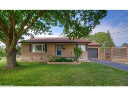 88 Broadmoor Avenue  Kitchener, ON N2C 1Y7