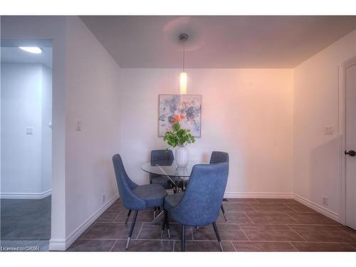 88 Broadmoor Avenue, Kitchener, ON - Indoor Photo Showing Dining Room