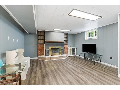 58 Seven Oaks Drive, Hamilton, ON - Indoor With Fireplace