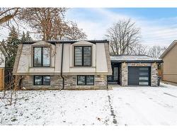 388 Antigua Road  Mississauga, ON L5B 1C4