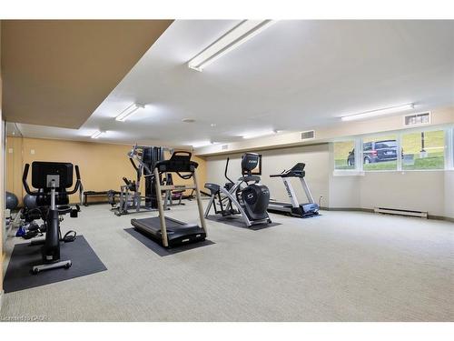 506-35 Green Valley Drive, Kitchener, ON - Indoor Photo Showing Gym Room