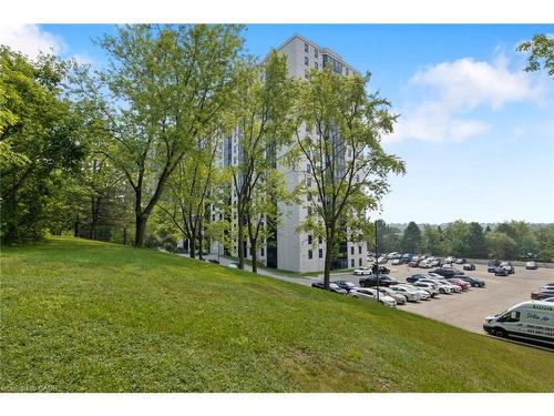 506-35 Green Valley Drive, Kitchener, ON - Outdoor With View