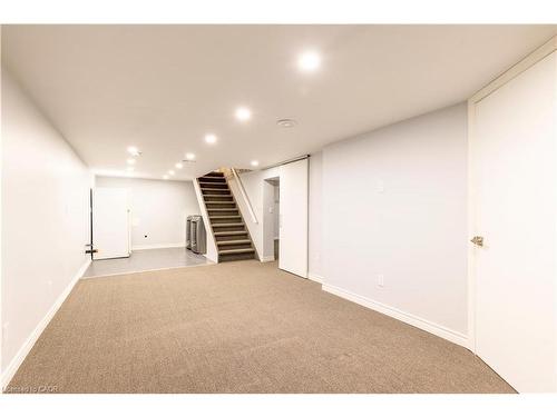 40 Kerman Avenue, Grimsby, ON - Indoor Photo Showing Other Room