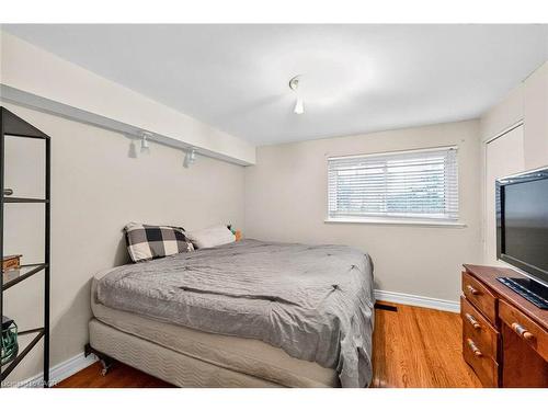 14 Caledon Crescent, Brampton, ON - Indoor Photo Showing Bedroom