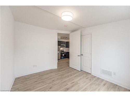 777 Beach Boulevard, Hamilton, ON - Indoor Photo Showing Other Room