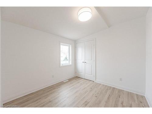 777 Beach Boulevard, Hamilton, ON - Indoor Photo Showing Other Room