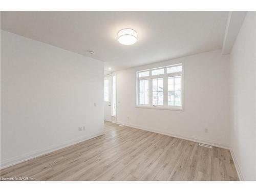 777 Beach Boulevard, Hamilton, ON - Indoor Photo Showing Other Room