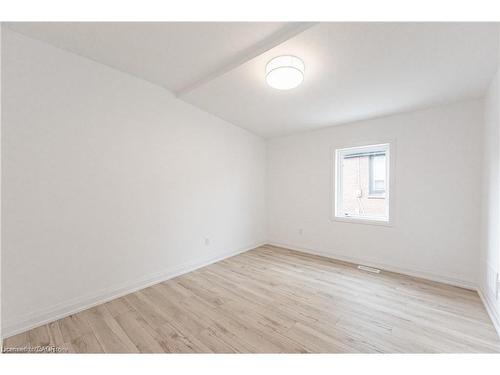 777 Beach Boulevard, Hamilton, ON - Indoor Photo Showing Other Room