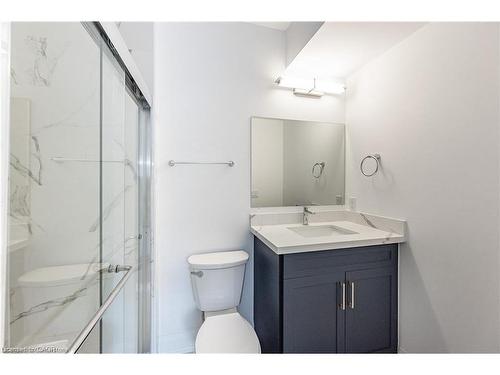 777 Beach Boulevard, Hamilton, ON - Indoor Photo Showing Bathroom