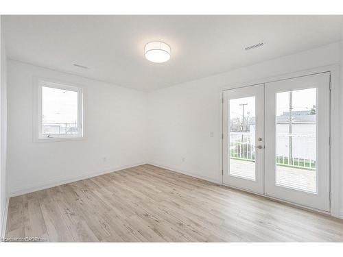 777 Beach Boulevard, Hamilton, ON - Indoor Photo Showing Other Room