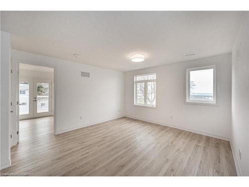 777 Beach Boulevard, Hamilton, ON - Indoor Photo Showing Other Room