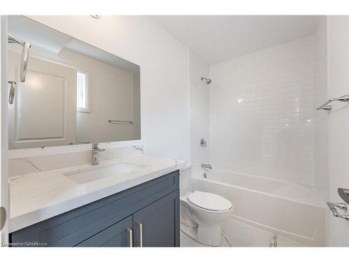 777 Beach Boulevard, Hamilton, ON - Indoor Photo Showing Bathroom