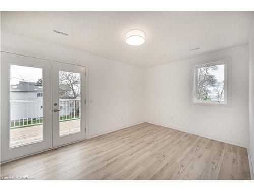 777 Beach Boulevard, Hamilton, ON - Indoor Photo Showing Other Room