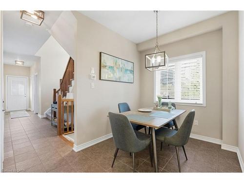 85-541 Winston Road, Grimsby, ON - Indoor Photo Showing Dining Room