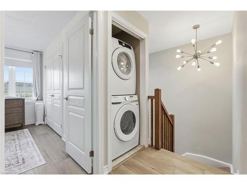 85-541 Winston Road, Grimsby, ON - Indoor Photo Showing Laundry Room