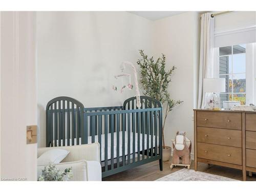 85-541 Winston Road, Grimsby, ON - Indoor Photo Showing Bedroom