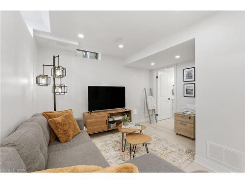 85-541 Winston Road, Grimsby, ON - Indoor