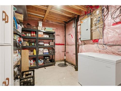 85-541 Winston Road, Grimsby, ON - Indoor