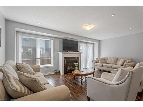 28 Charleswood Crescent, Hamilton, ON - Indoor Photo Showing Living Room With Fireplace