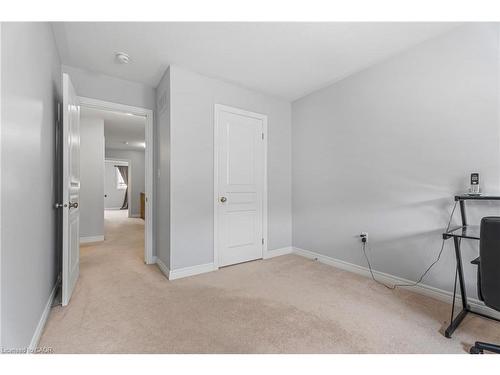 28 Charleswood Crescent, Hamilton, ON - Indoor