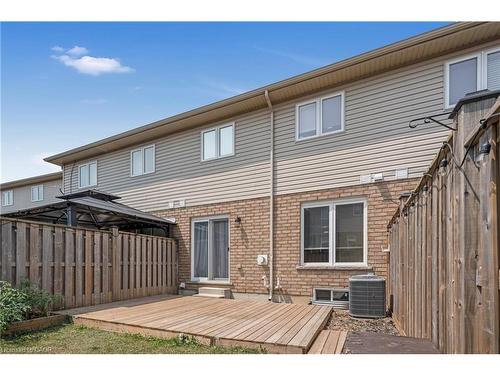 28 Charleswood Crescent, Hamilton, ON - Outdoor With Exterior